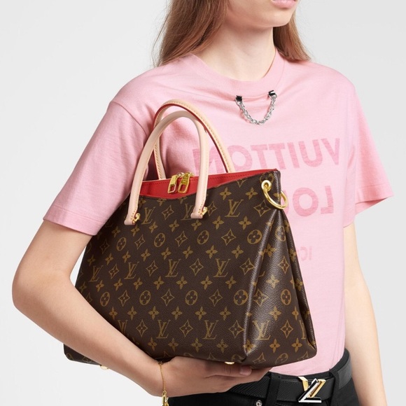 π LIKE NEW π W/ RECEIPT LOUIS VUITTON PALLAS ZIPPER BAG - Picture 5 of 16